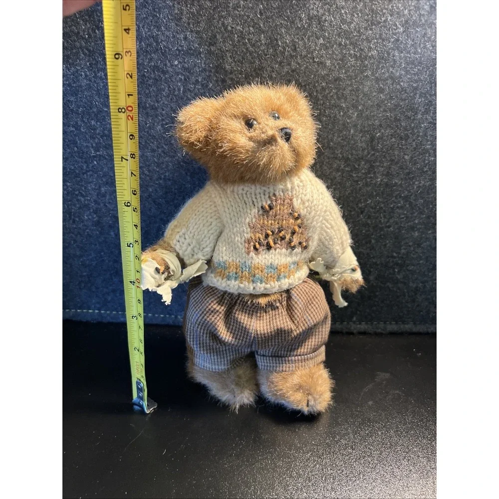 Retired Boyds Bears & Friends Edmund T. Bear‎ Beehive Sweater 8